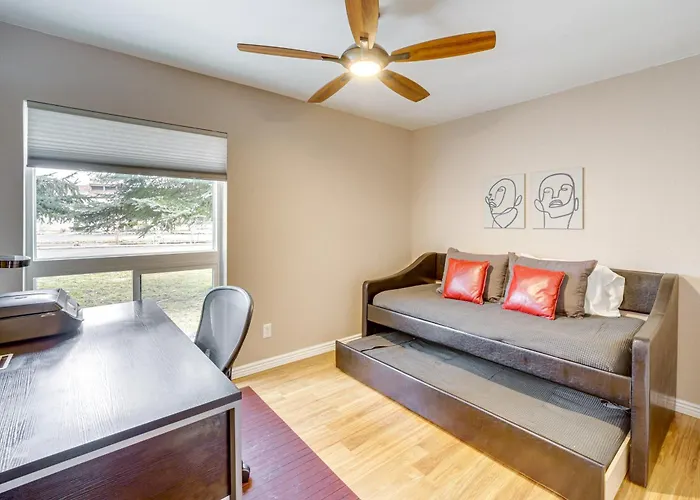 Deck & Golf Course Views: Condo! * Munds Park