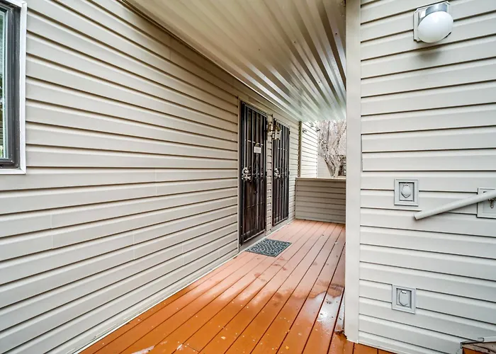 Holiday home Deck & Golf Course Views: Condo!
